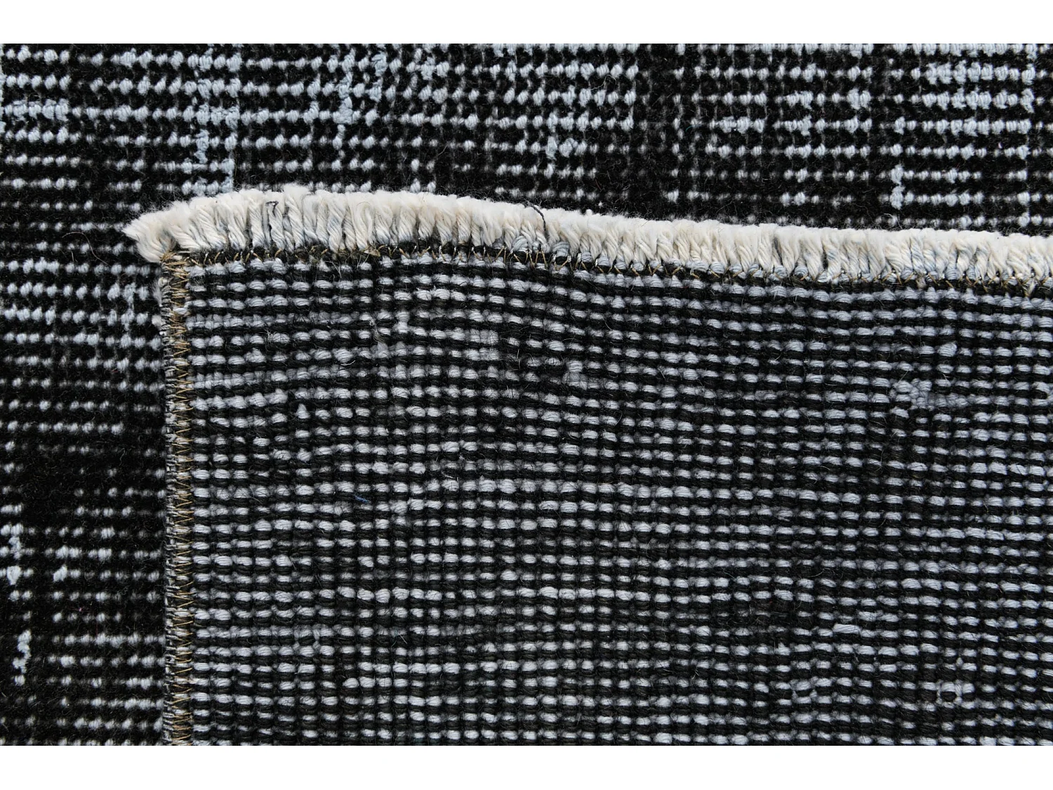 Tapis de laine 175x274 noir Ultra Vintage