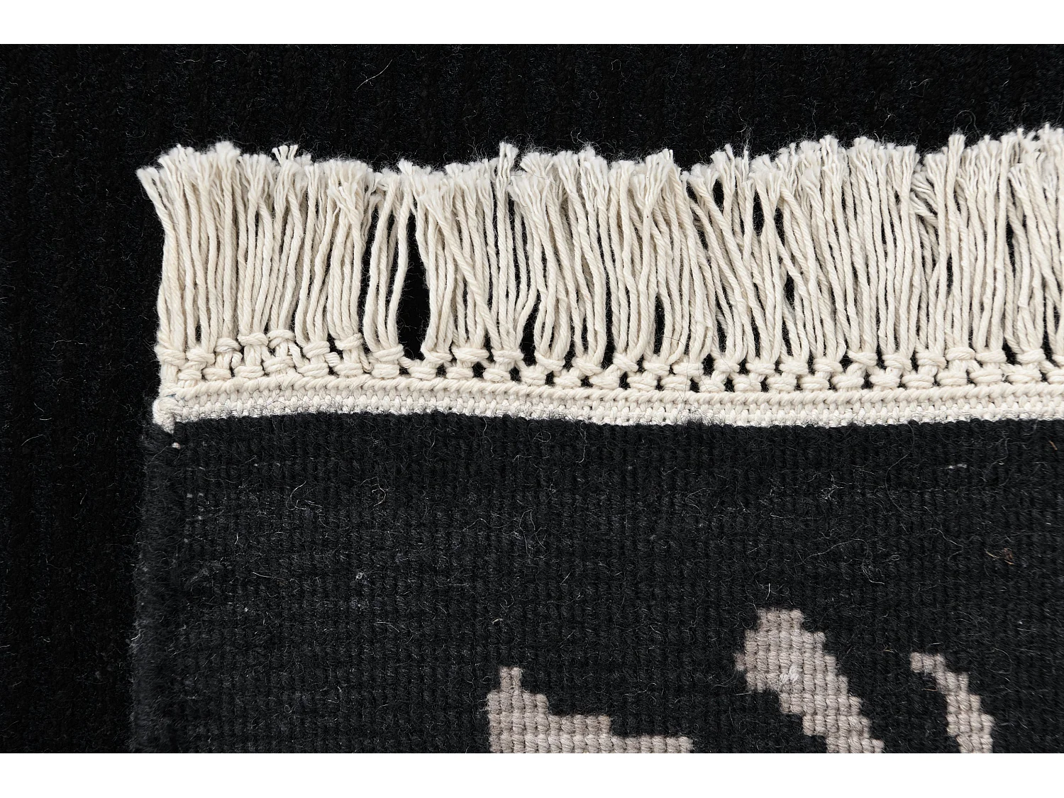 Loper-Woltapijt 404x81 Zwart Darya