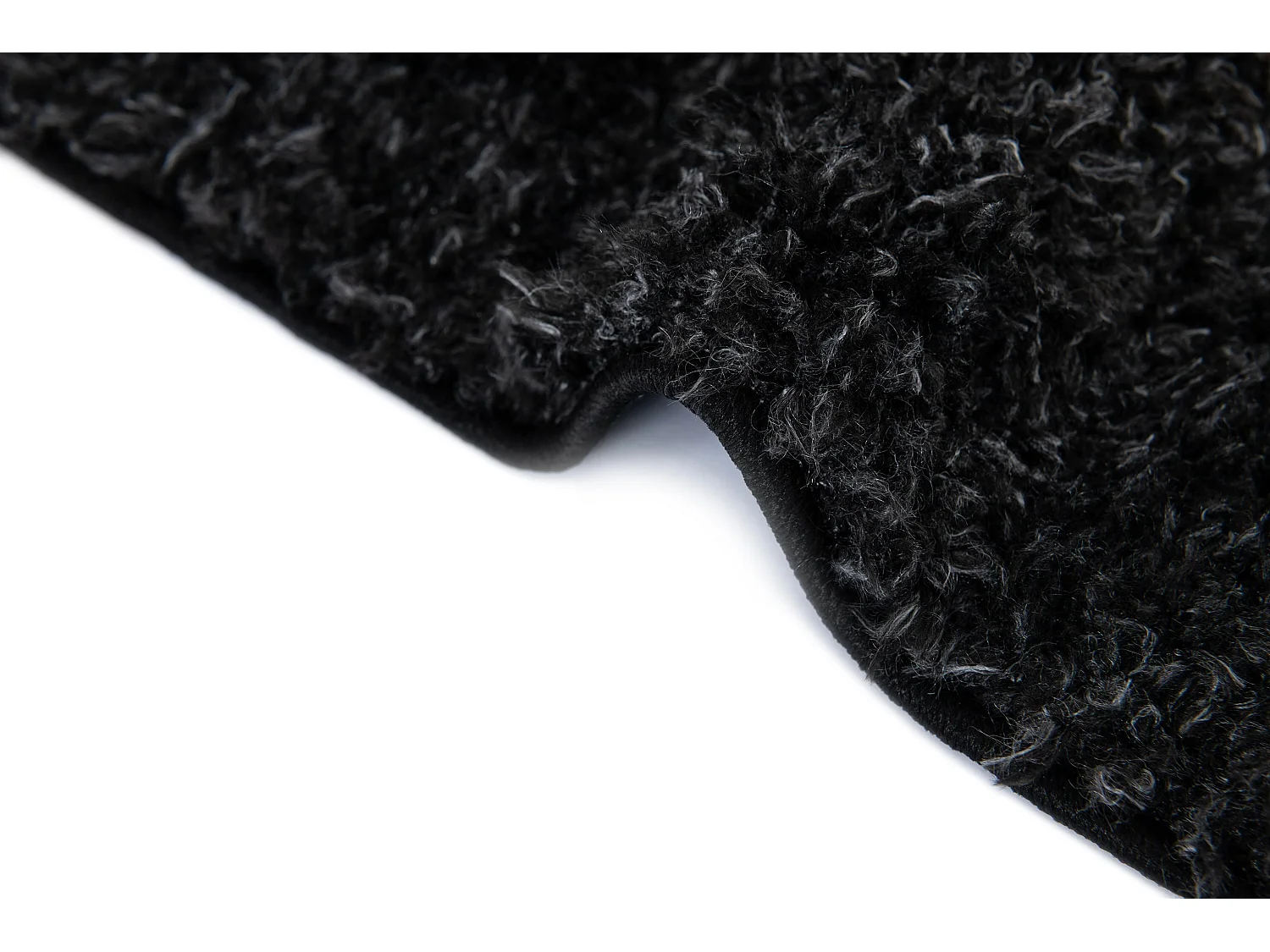 Tapis shaggy 240x305 noir Thun Tribus