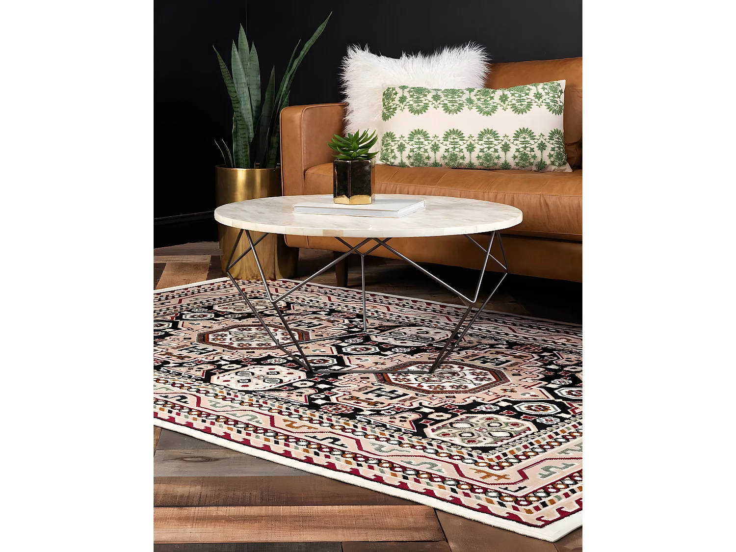 Tapis 119x180 noir Gharajeh