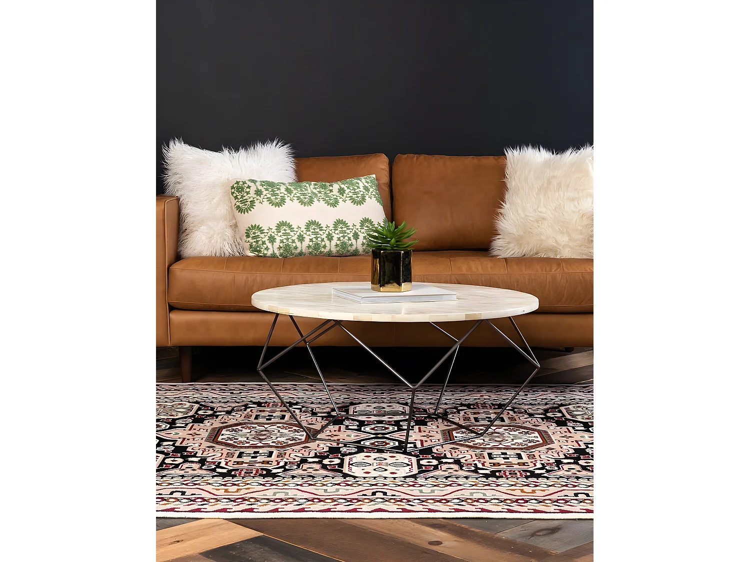 Tapis 119x180 noir Gharajeh