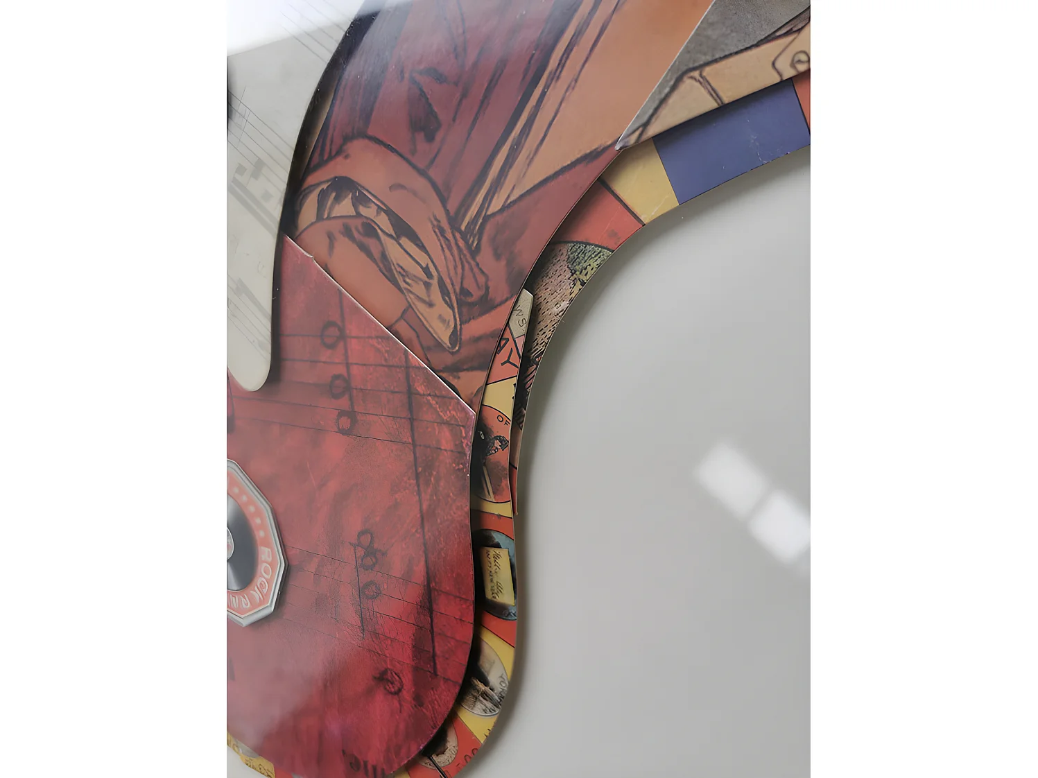 Quadro collage chitarra effetto 3 D 50 x 70 cm Multicolore Colore cornice: Nero- HERO