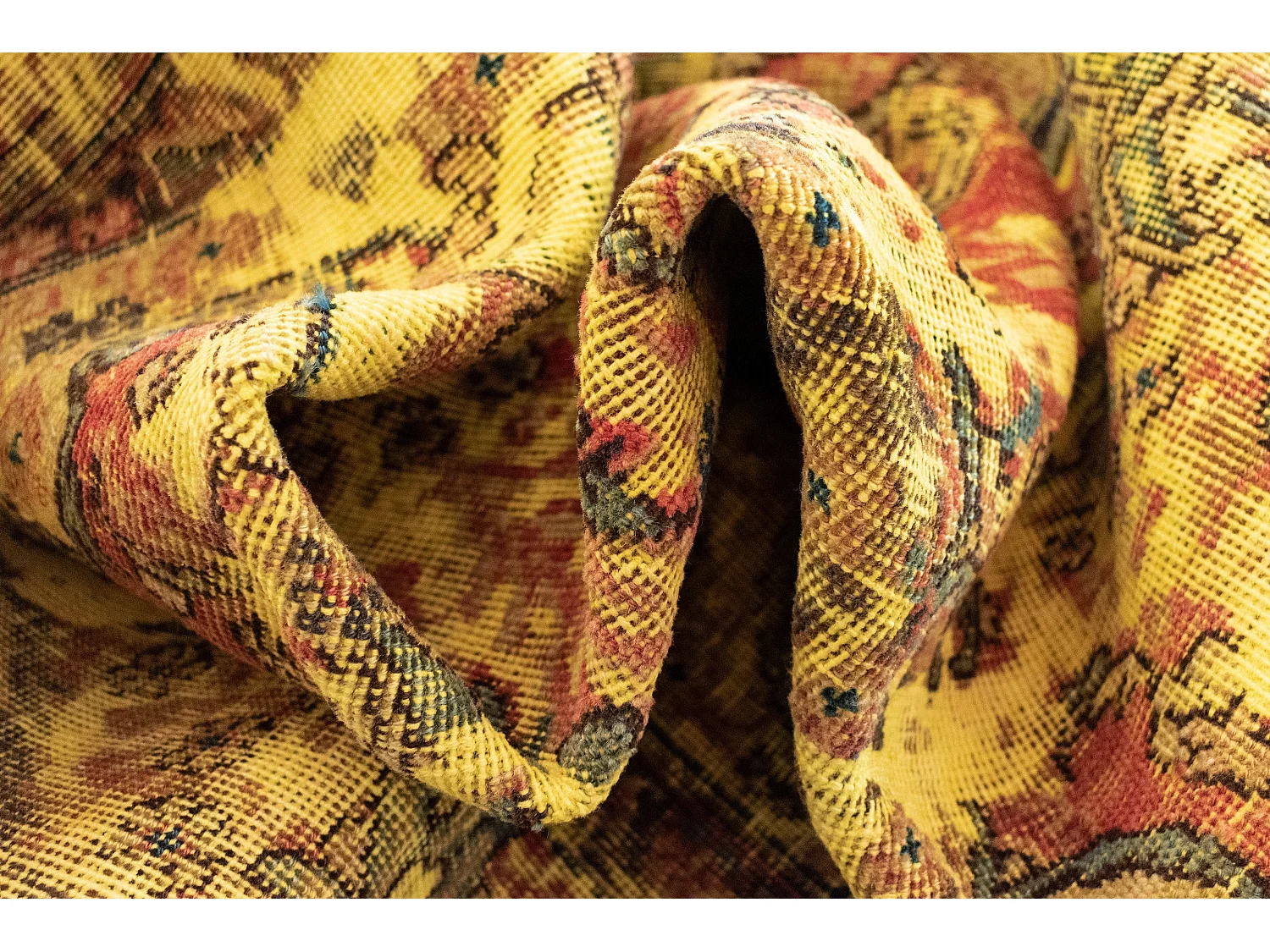 Woltapijt 189x138 Geel Vintage Royal