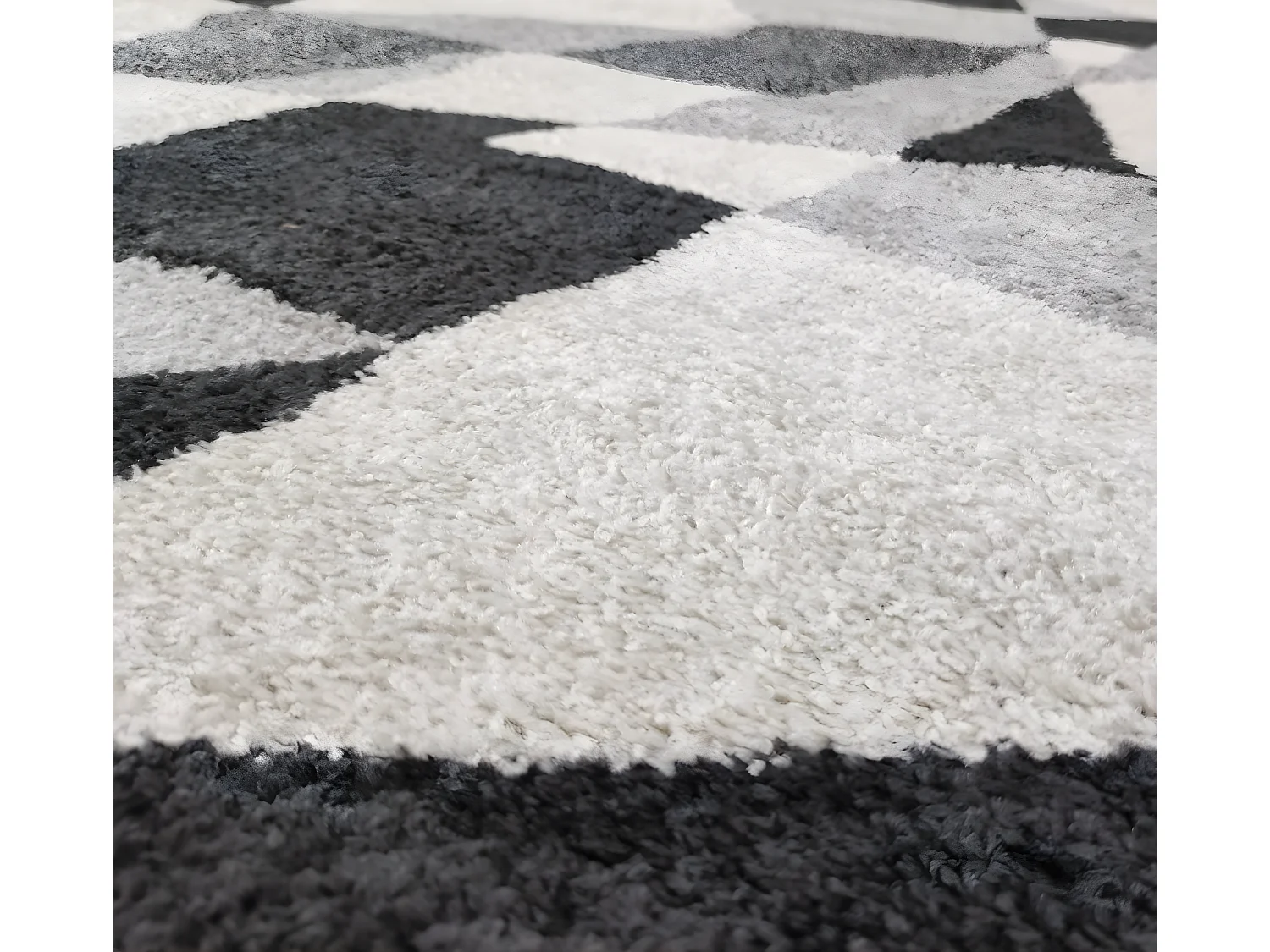 Alfombra Salon| Composición 100% Polipropileno| Grosor 11MM| Base Yute| Antideslizante| Geométrico| 100X150 CM
