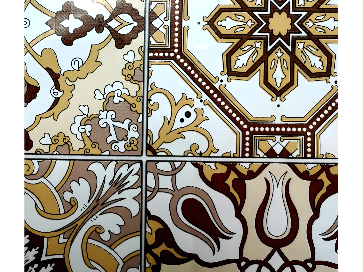 Mantel| Composicion PVC| Base Poliester| Antimanchas| Mosaico Marron| Medida 140X250 CM