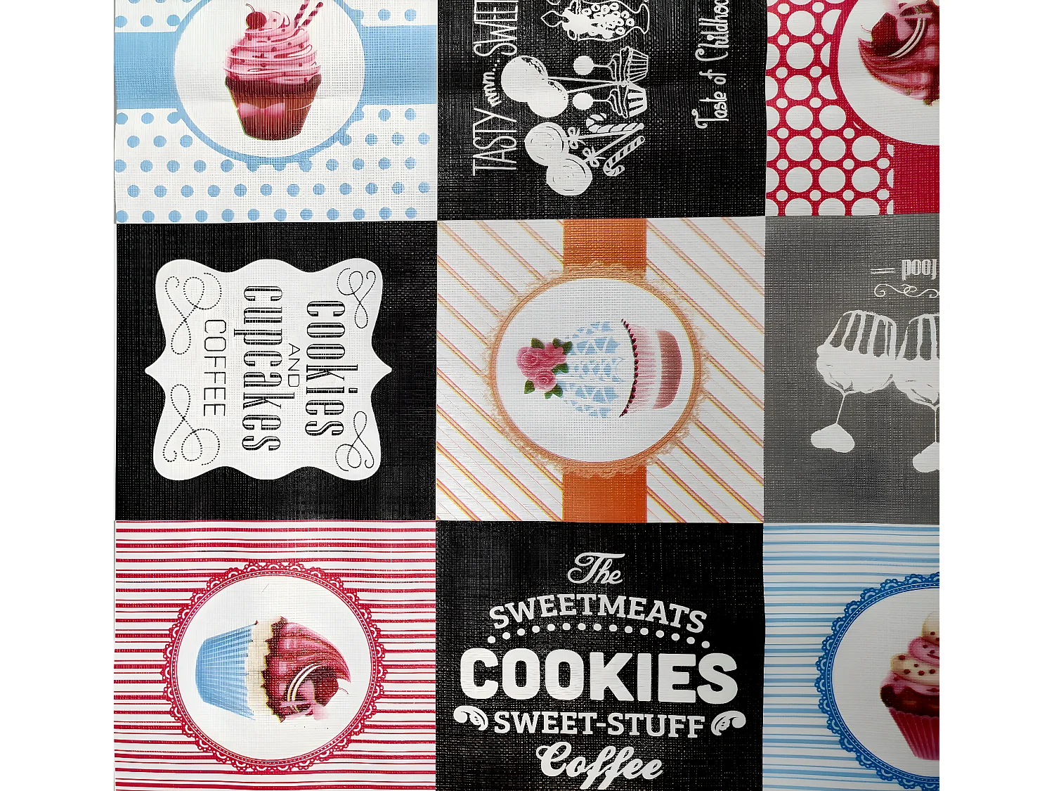 Nappe| Composition PVC| Base Polyester| Anti-taches| Muffins| Taille 140X250 CM