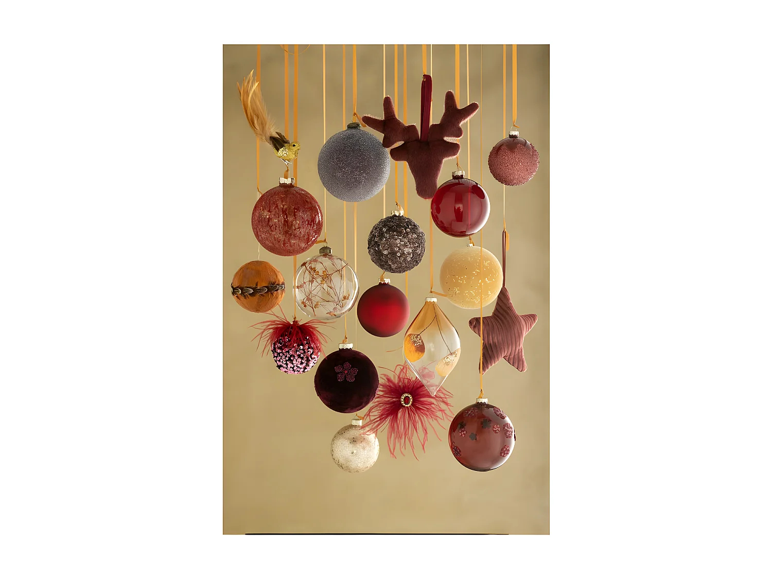 Caja de 6 bolas de Navidad de vidrio marrón de 8x8x8 cm