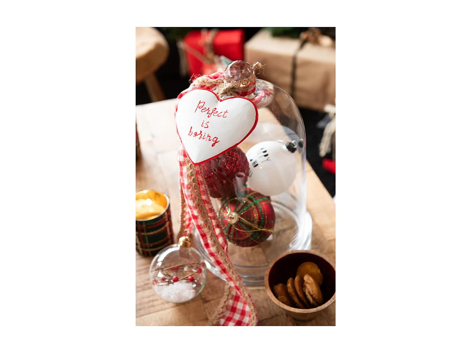 Caja de 6 bolas de Navidad de vidrio rojo de 8x8x8 cm