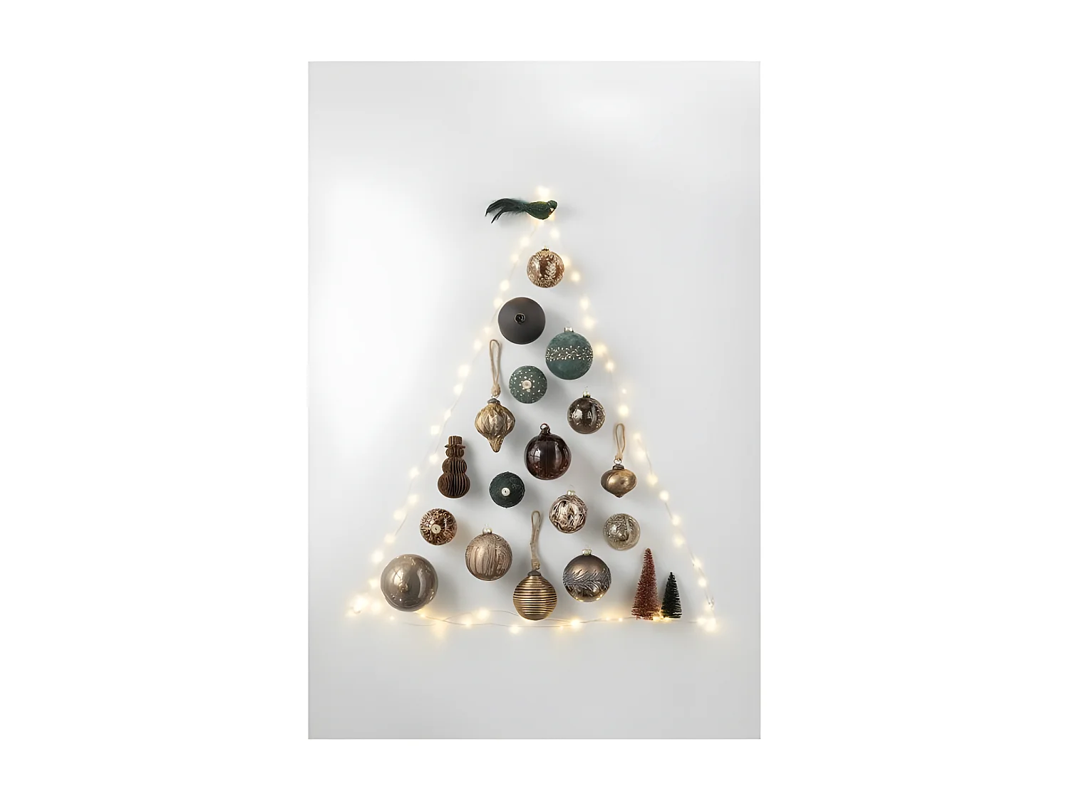 Caja de 6 bolas de Navidad de vidrio bronce 8.5x8.5x10 cm