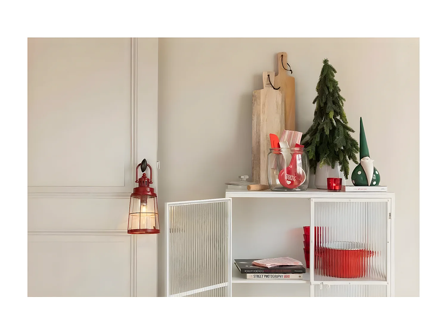 Babbo Natale in resina bianca 20,5x18,5x44,5 cm