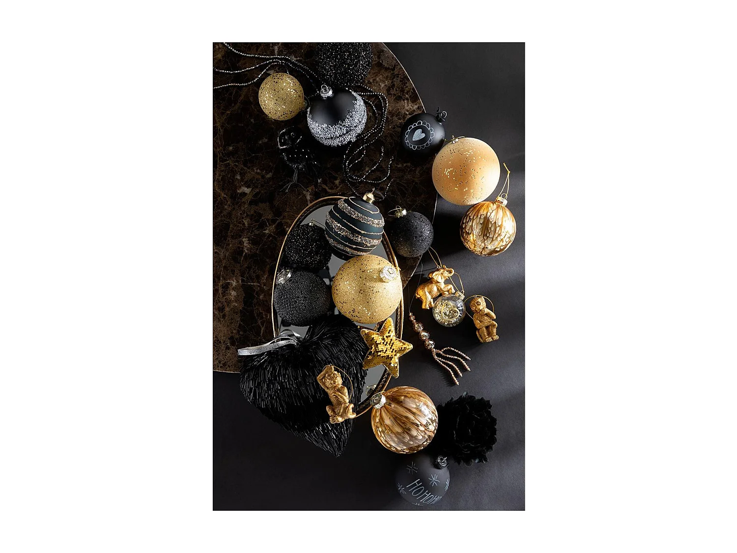 Scatola di 4 palline di Natale in vetro nero 10x10x10 cm