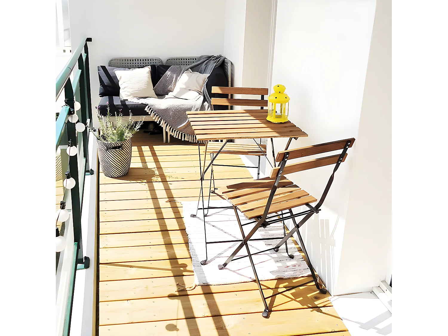 Estosa - Ensemble table basse et deux chaises de jardin modèle Bistrot