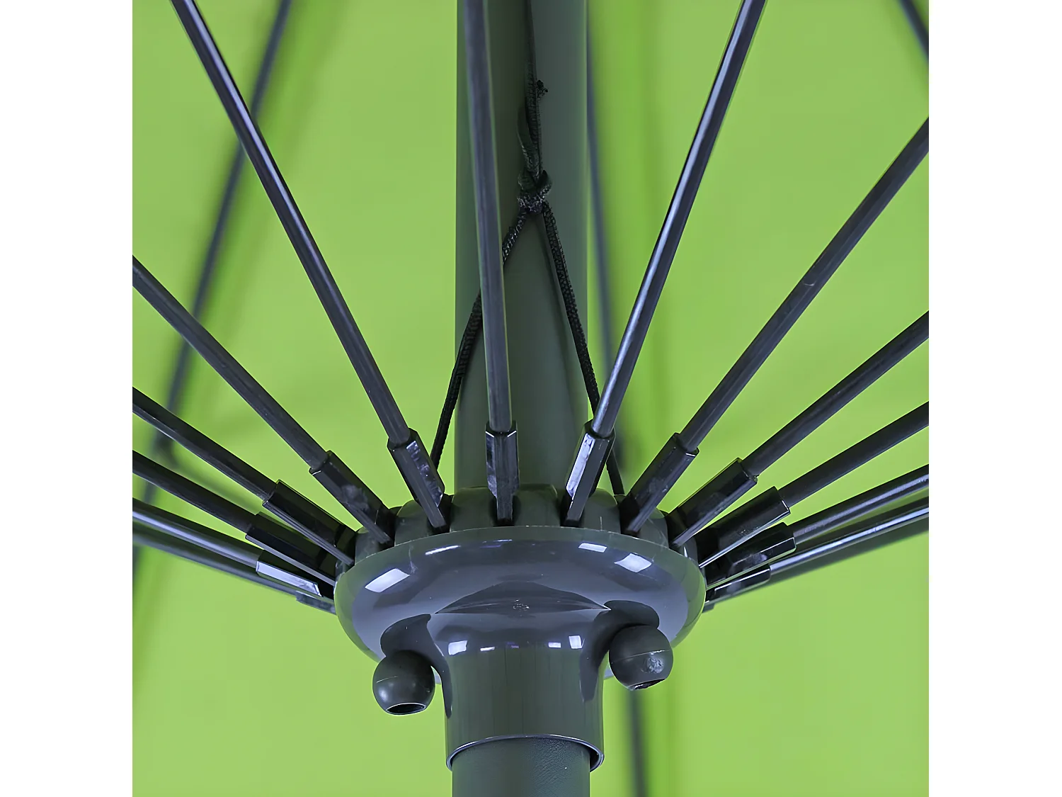 Estosa - Ombrellone per esterno con palo centrale Atlanta verde