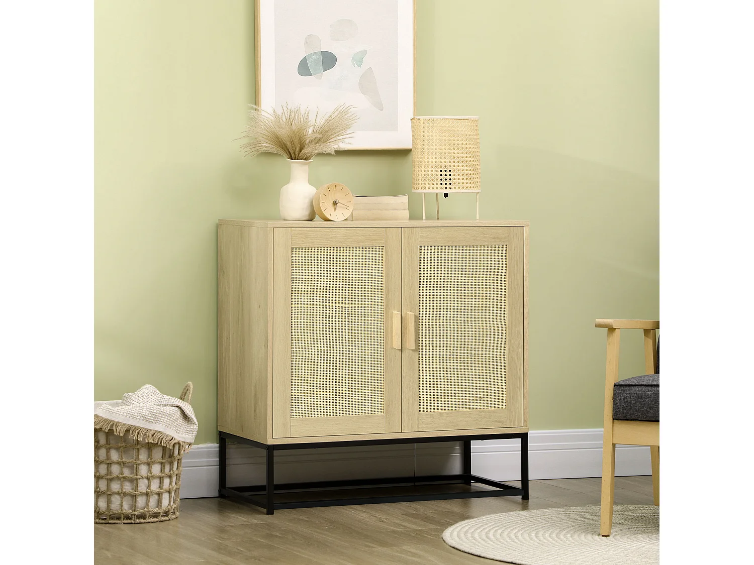 Buffet 2 portes cannage rotin avec étagère piètement acier noir poignées bois pin aspect chêne clair