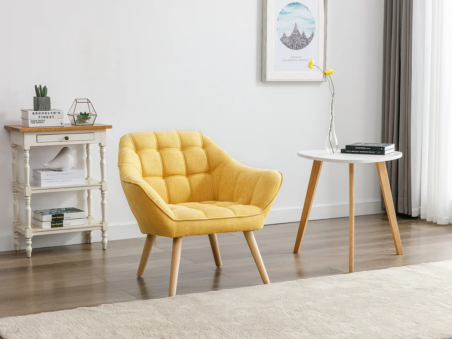 Fauteuil van mosterdgele stof CASERTA