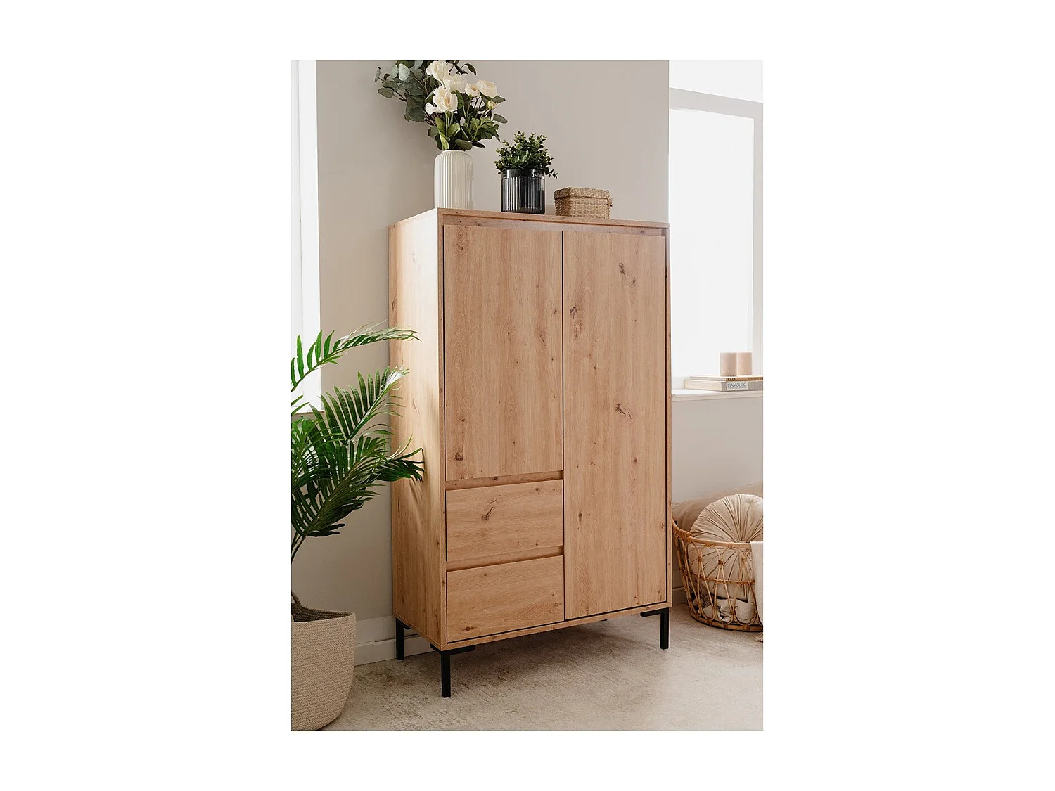 Highboard, mit 2 Türen, 2 Schubladen und 2 Regalen, H139 cm - Plock