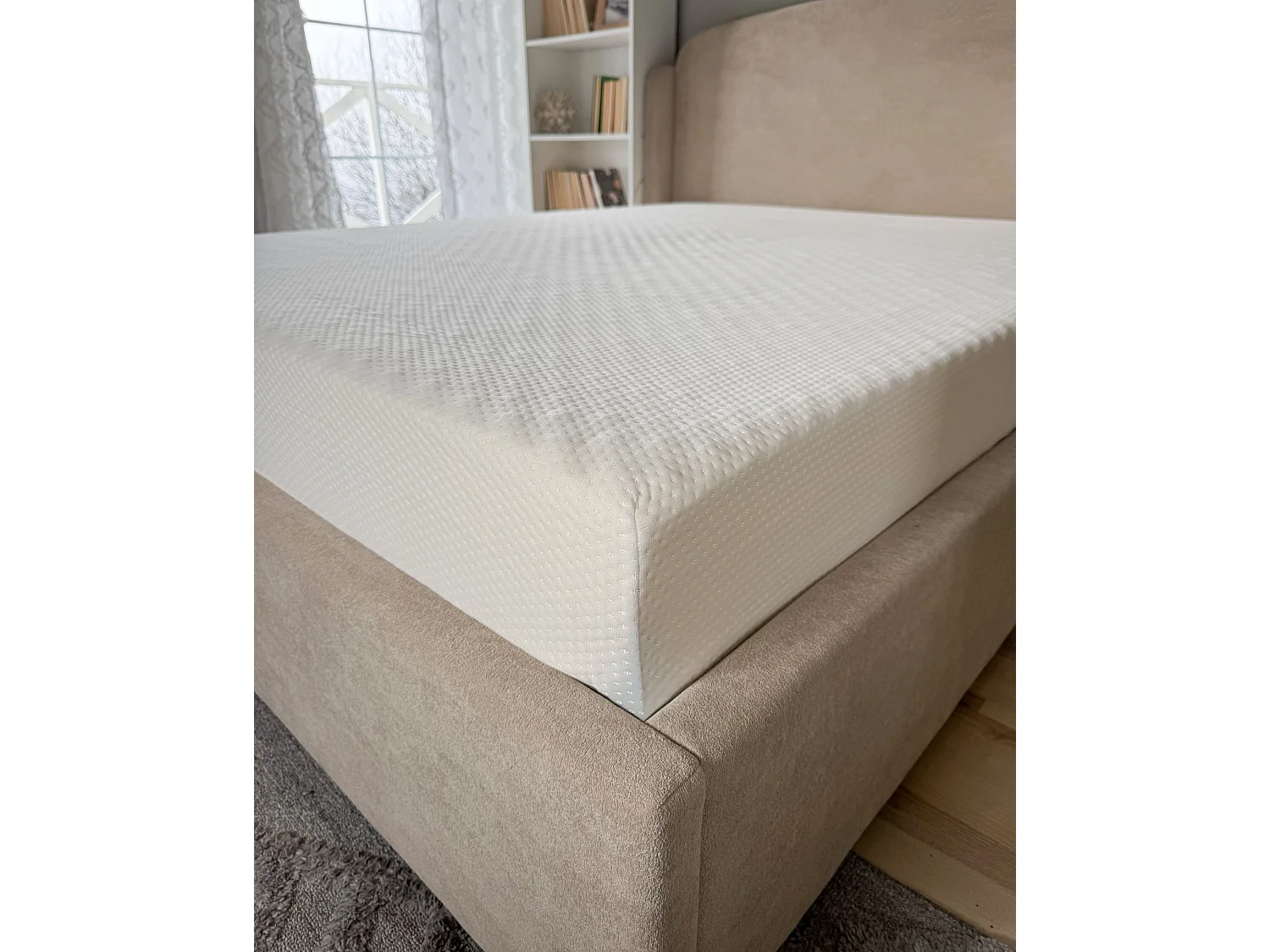 Matelas en mousse PEARL Moyennement ferme 160 x 200 cm