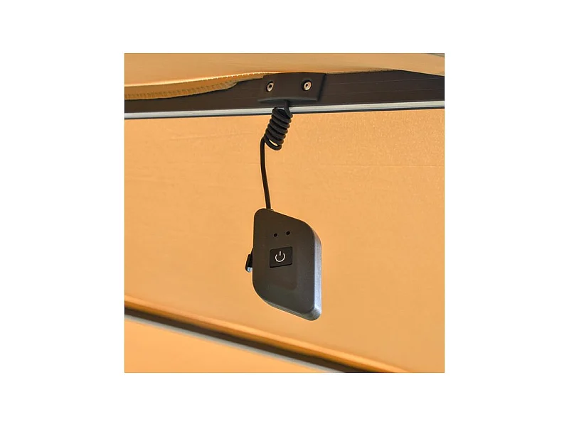 Parasol déporté octogonal et inclinable MALIBU à LED Beige