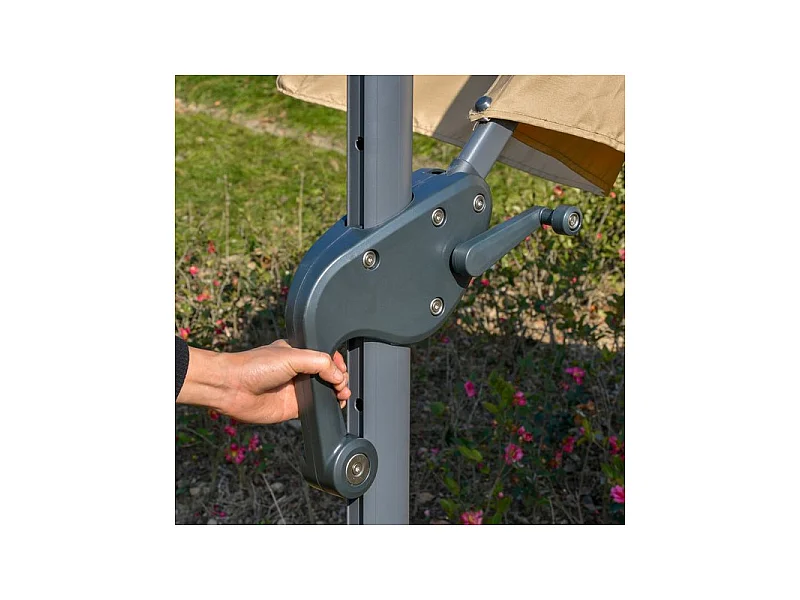 Parasol déporté octogonal et inclinable MALIBU à LED Beige