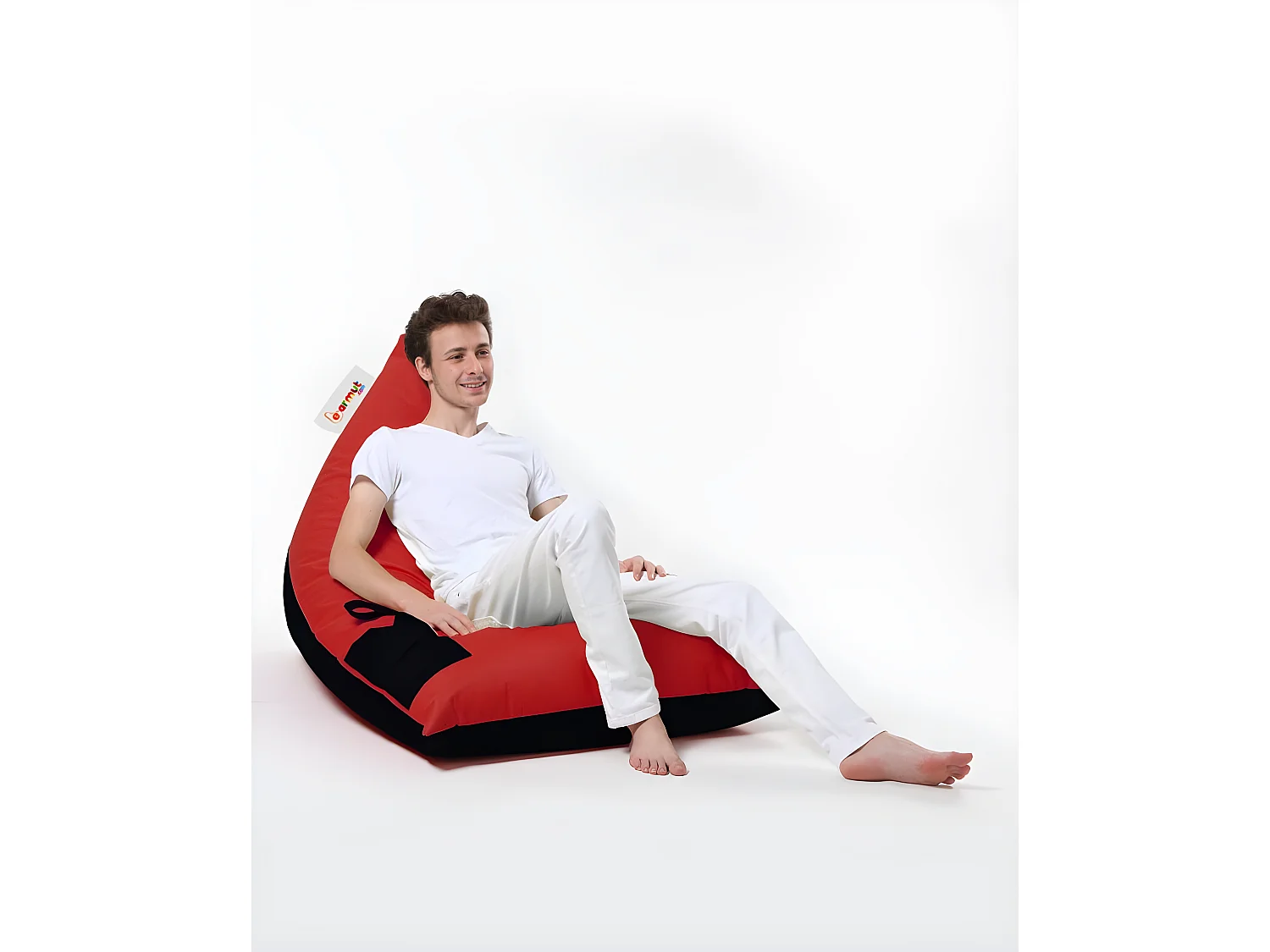 Pouf / coussin de sol triangle Gilko 90x145cm Tissu Noir et Rouge