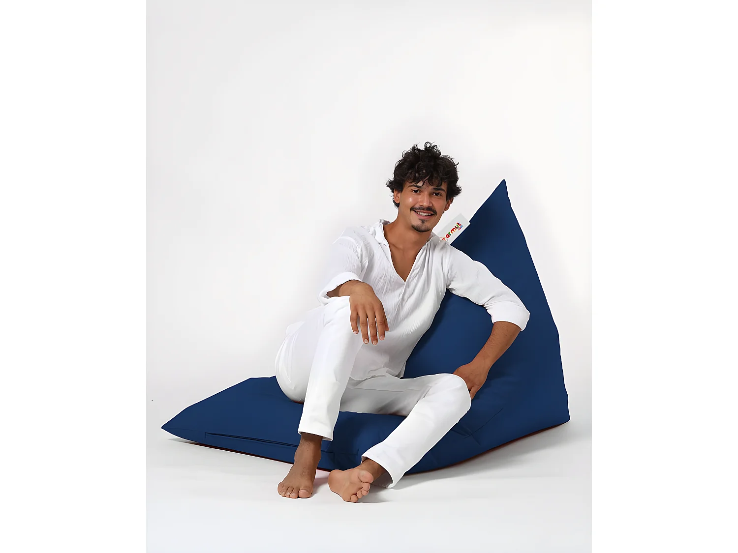 Pouf / coussin de sol triangle Gilka 90x145cm Tissu Bleu foncé
