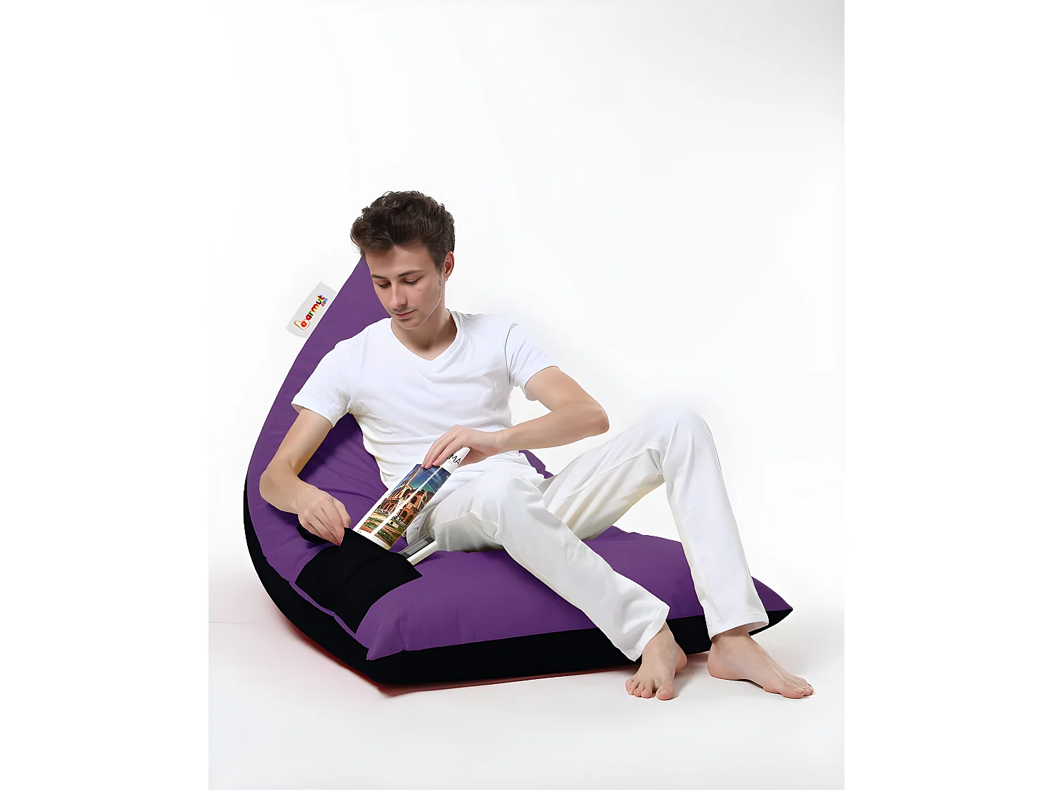 Pouf / coussin de sol triangle Gilko 90x145cm Tissu Noir et Violet