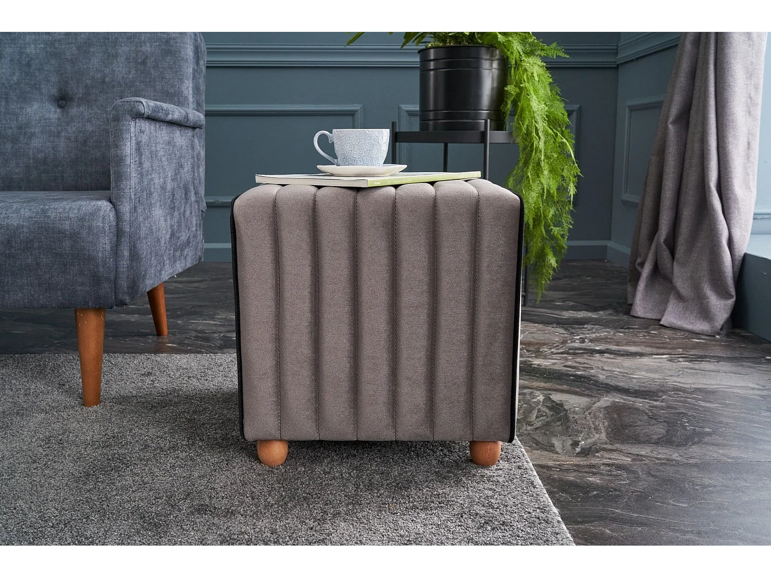 Pouf Sammy 40x40cm Velours Gris bordure Noir