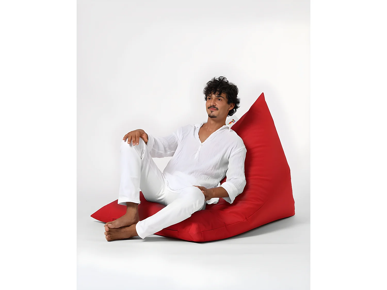 Pouf / coussin de sol triangle Gilka 90x145cm Tissu Rouge