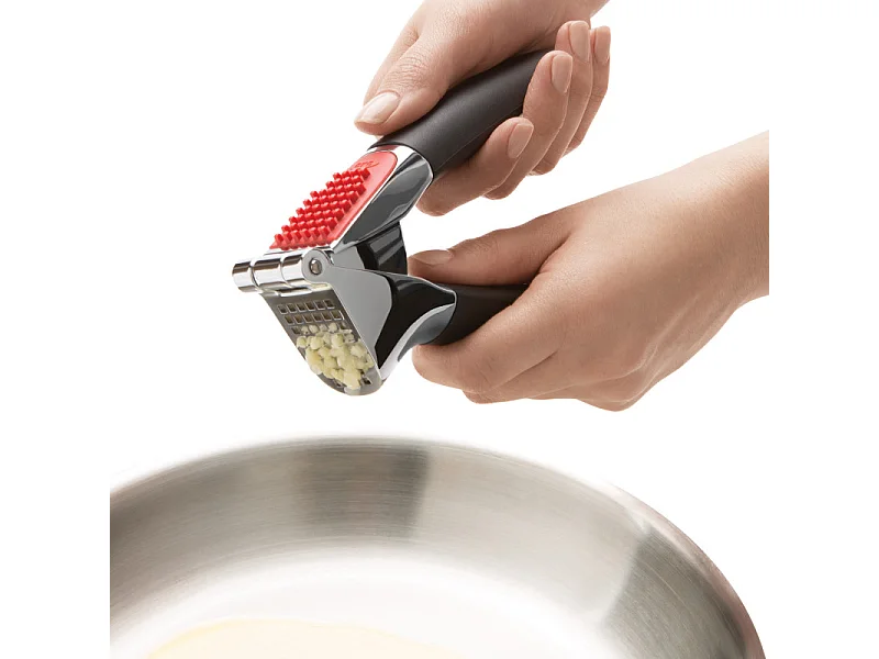 Presse ail en inox 17 cm