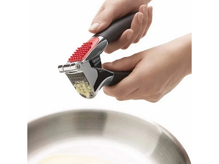 Presse ail en inox 17 cm