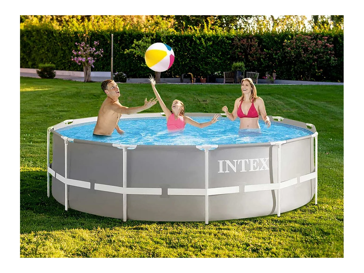 Piscina redonda Intex 366x99 cm com bomba filtro e escada