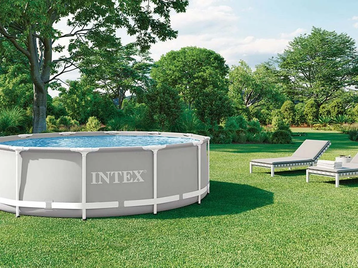 Intex Rundpool 366x99 cm mit Filterpumpe und Leiter