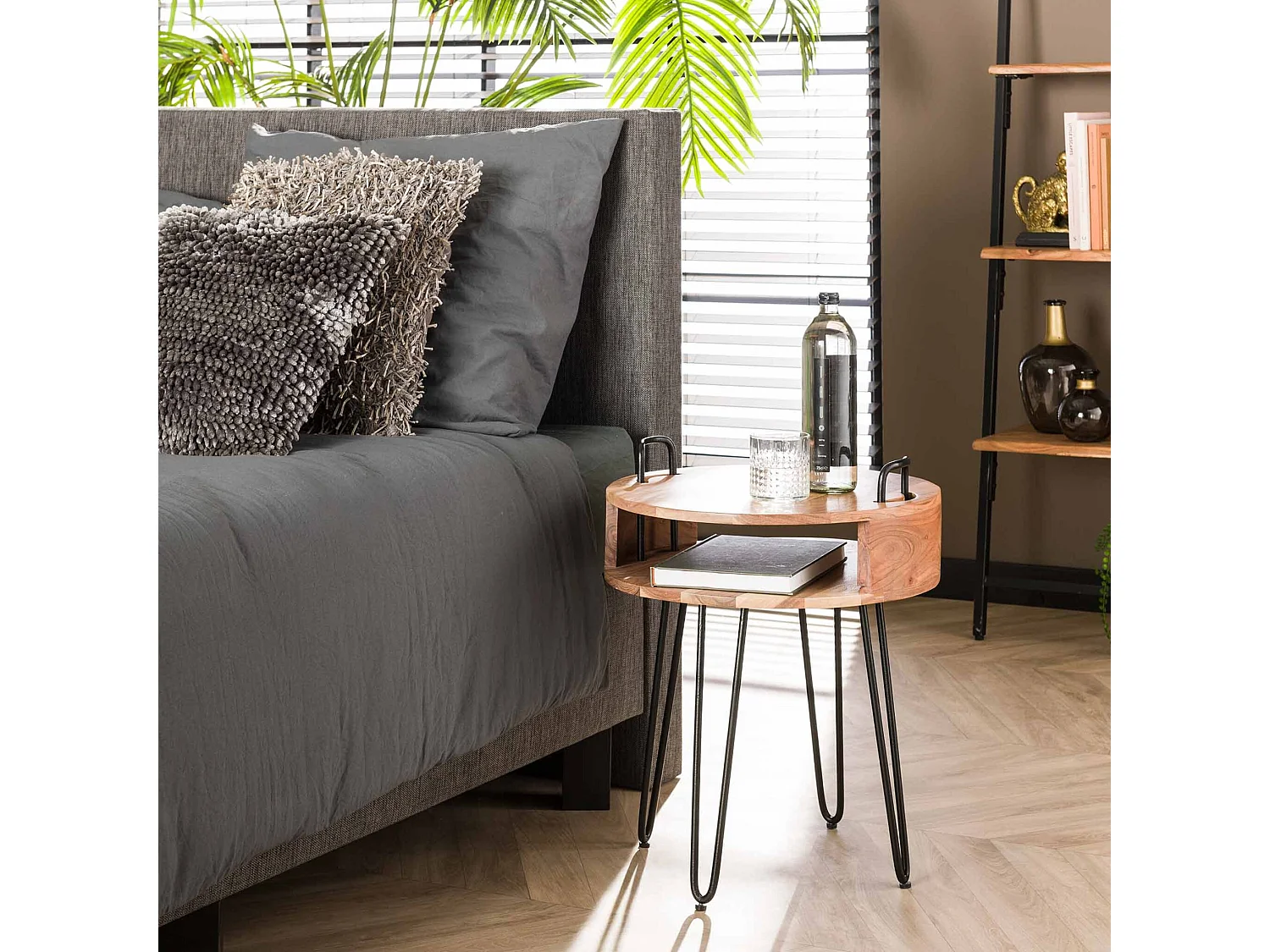 Table de chevet naturel ronde avec pieds en acier - CH18047