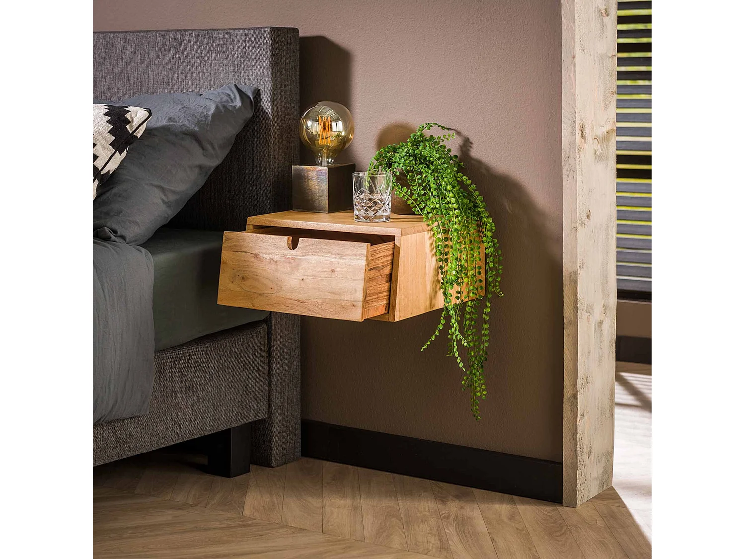 Table de chevet murale en bois massif - CH18044