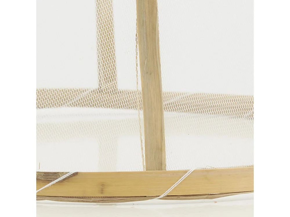 Cloche en bambou et filet blanc