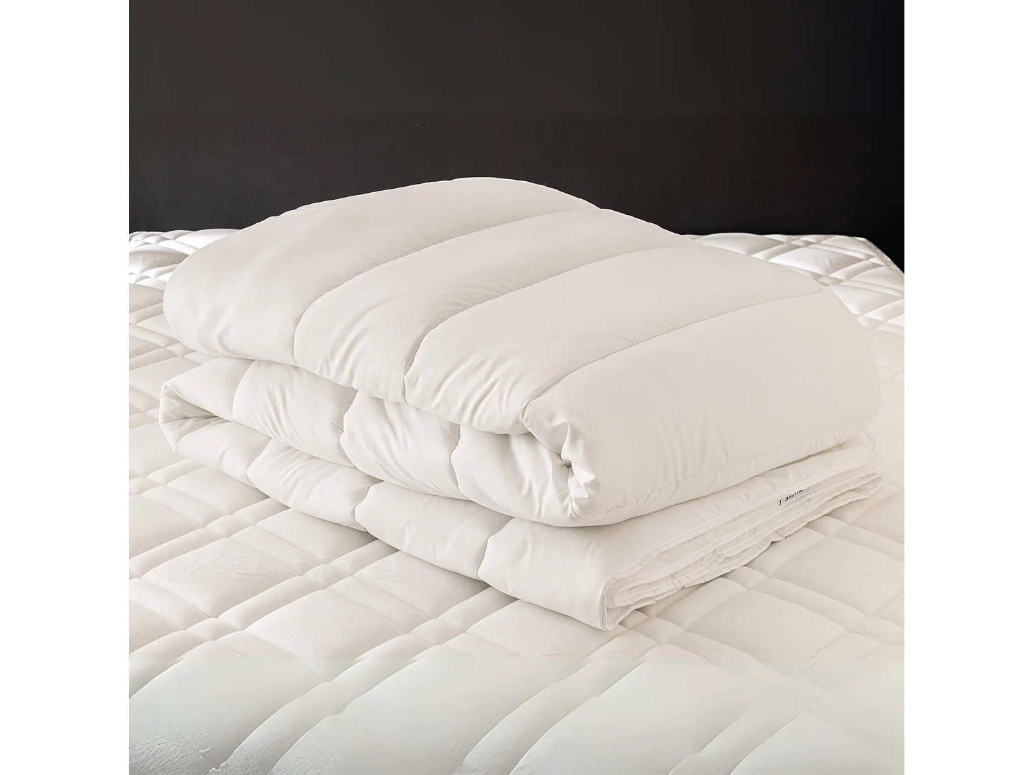 Couette Bultex hypoallergénique tempérée 300g 240x220