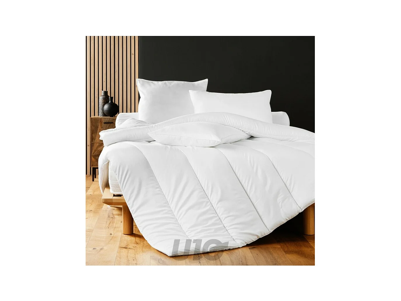 Couette Microfibre "Confort" 240x260cm Blanc
