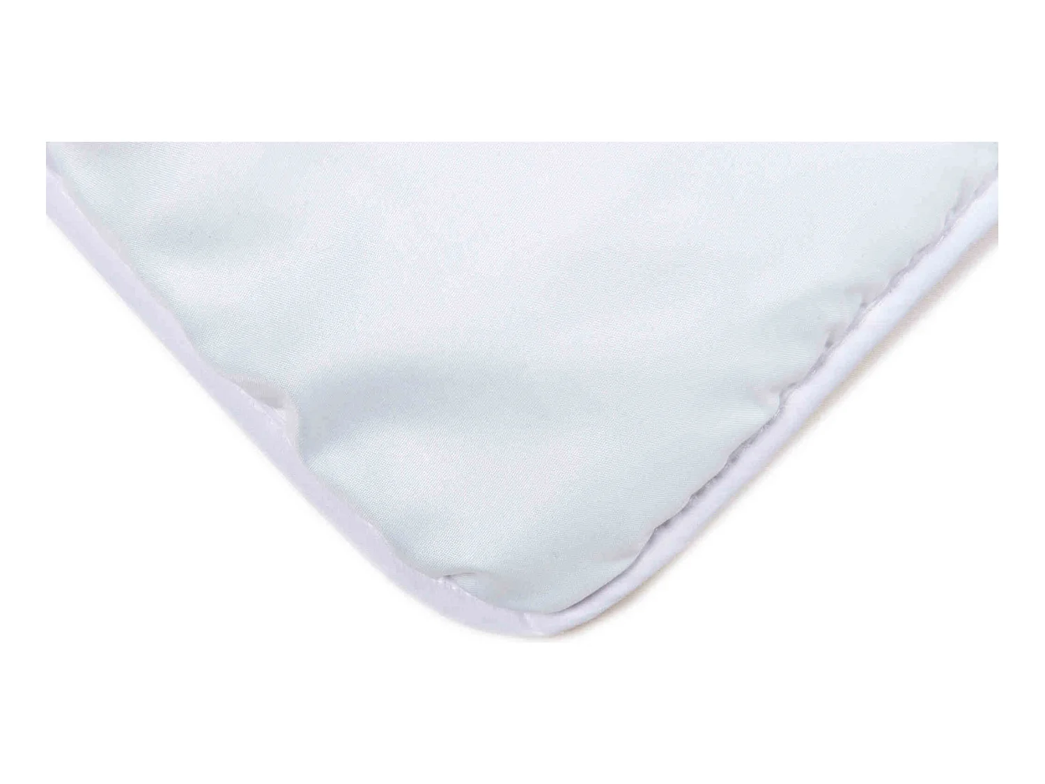 Couette légère bébé anti-acariens 75x120 cm