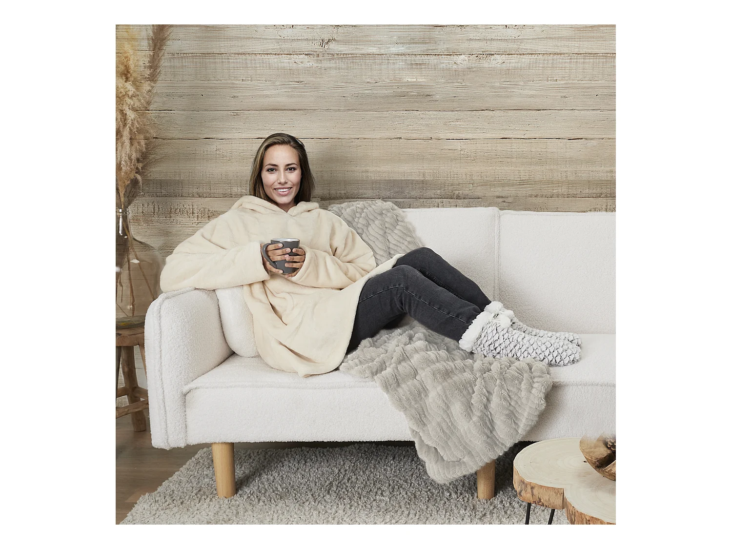 Sudadera con capucha y forro de sherpa