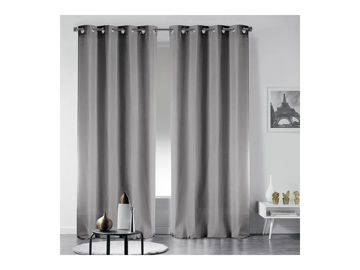 Einfarbiger Verdunkelungsvorhang mit Ösen 135 x 240 cm