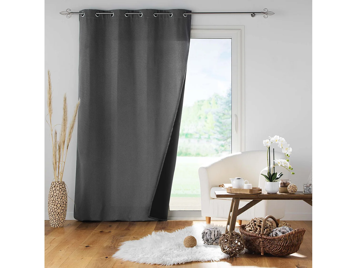 Cortina aislante con forro polar