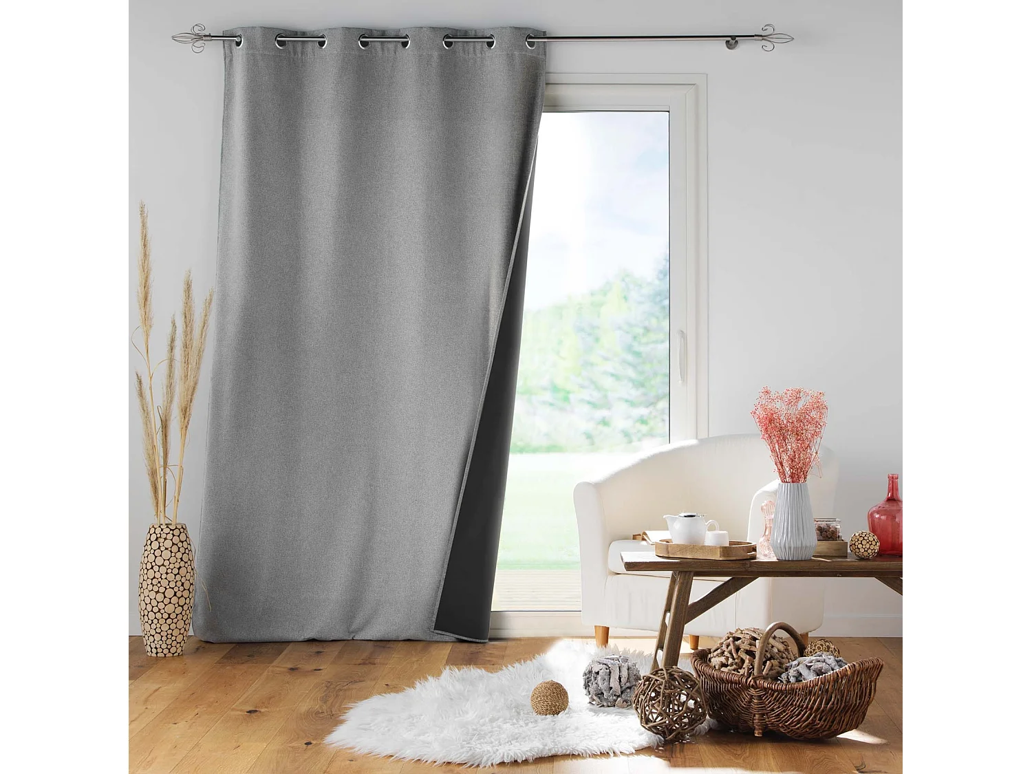 Cortina aislante con forro polar