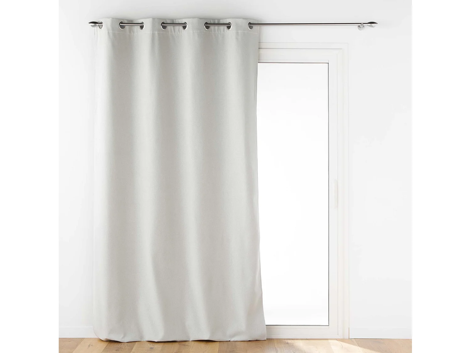 Cortina aislante con forro polar