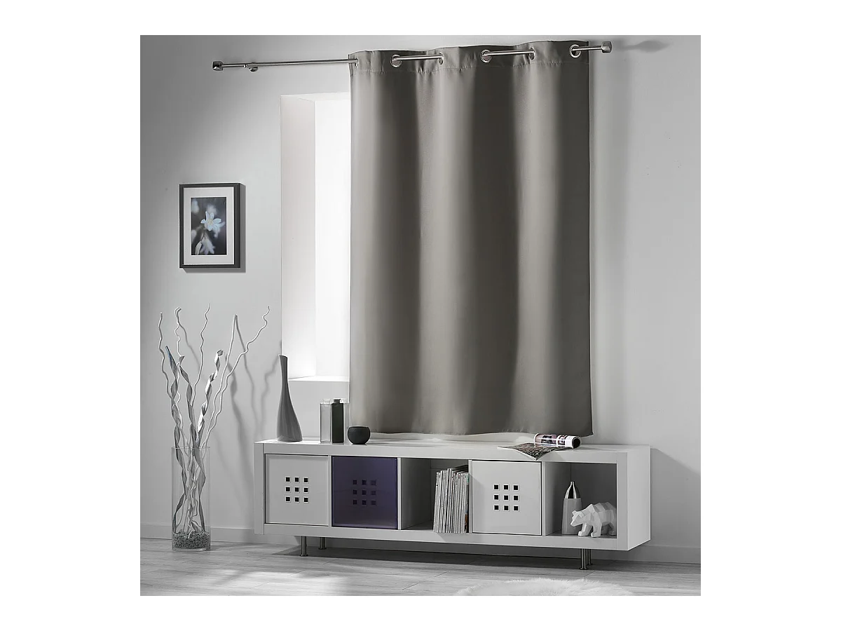 Cortina opaca para radiador de baja altura con un 90 % de oscurecimiento 135 x 180 cm