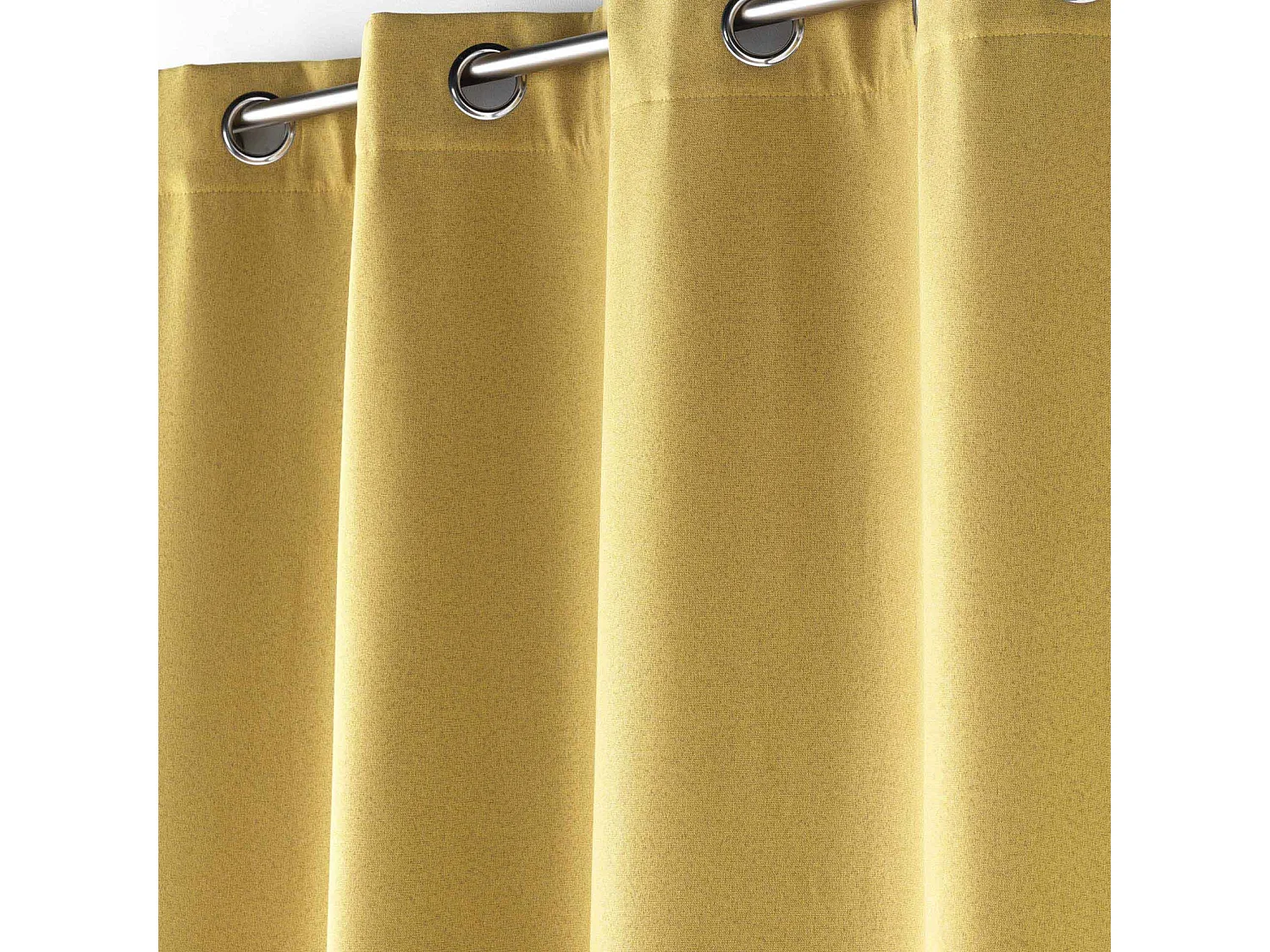 Cortina aislante con forro polar