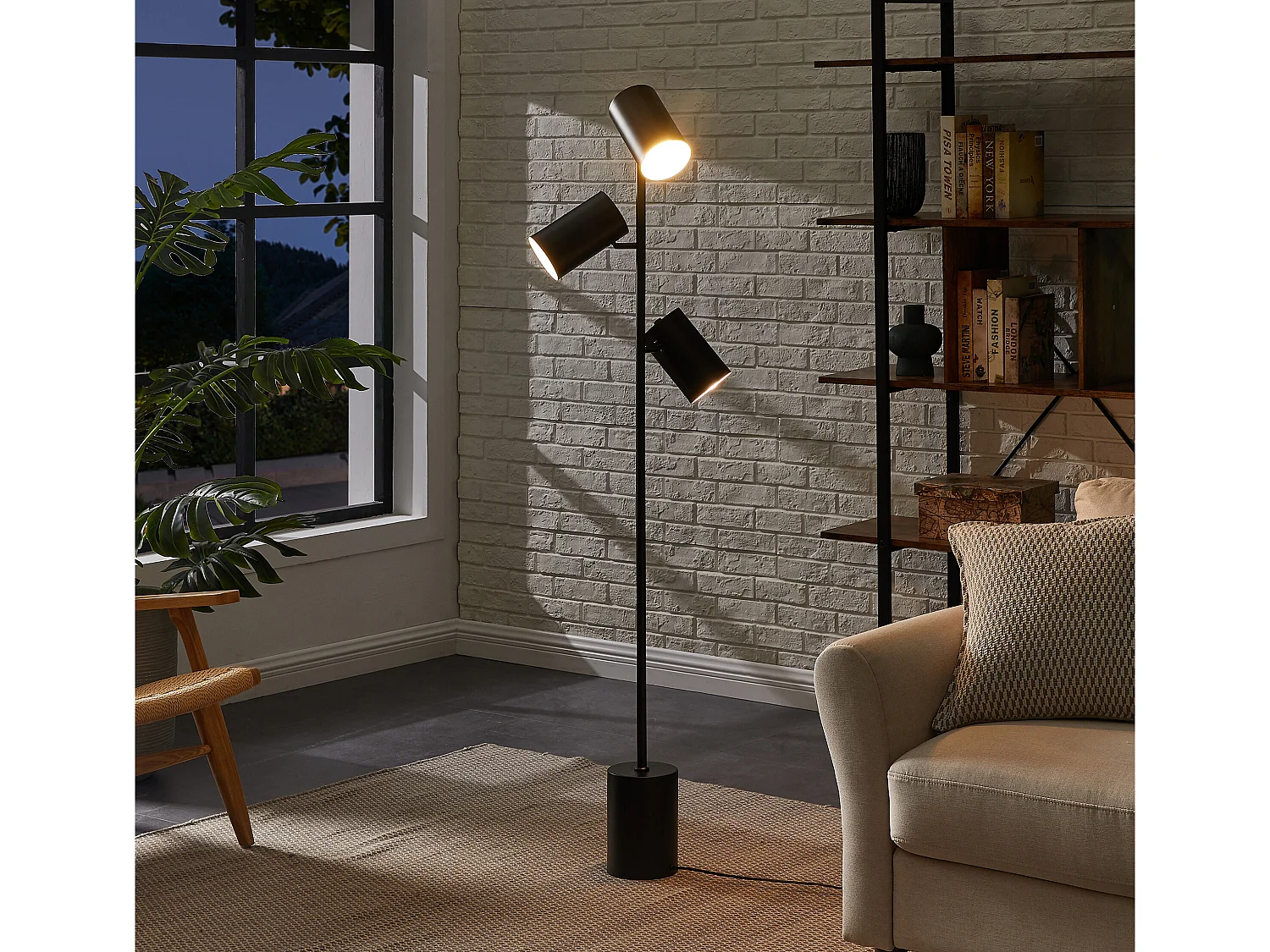 Staande lamp industrieel van metaal - 3 lampenkappen - H 155 cm - Zwart - KINLEY