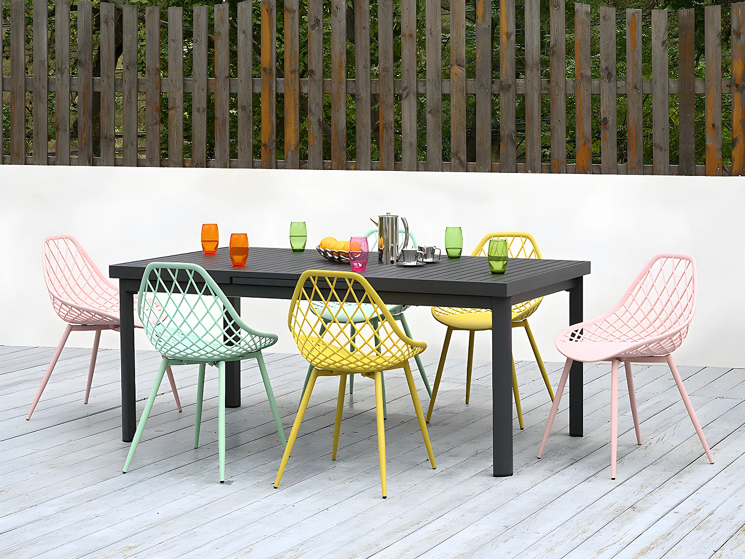 Set van 2 tuinstoelen van polypropyleen met metalen poten - Mosterdgeel - MALAGA