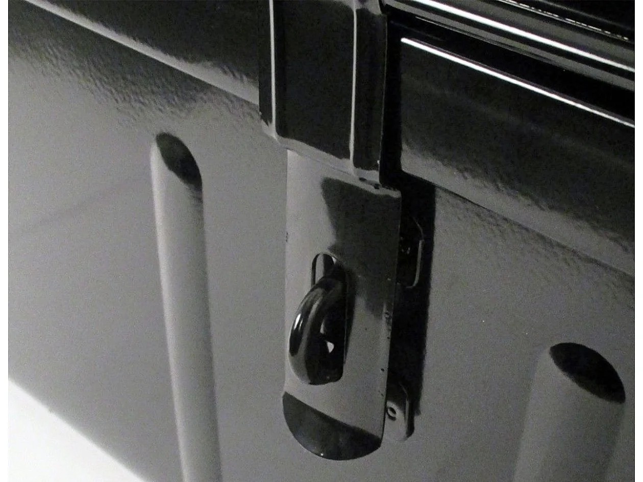 Malle de rangement en métal Habitat L57xH29xP42 - Capacité 60 litres-Noir