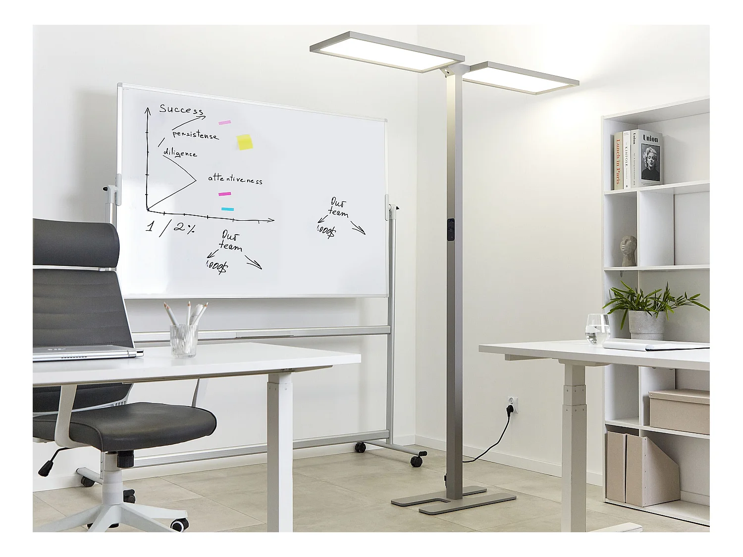 Lampadaire LED SCULPTOR Avec détecteur de mouvement Métal Argenté