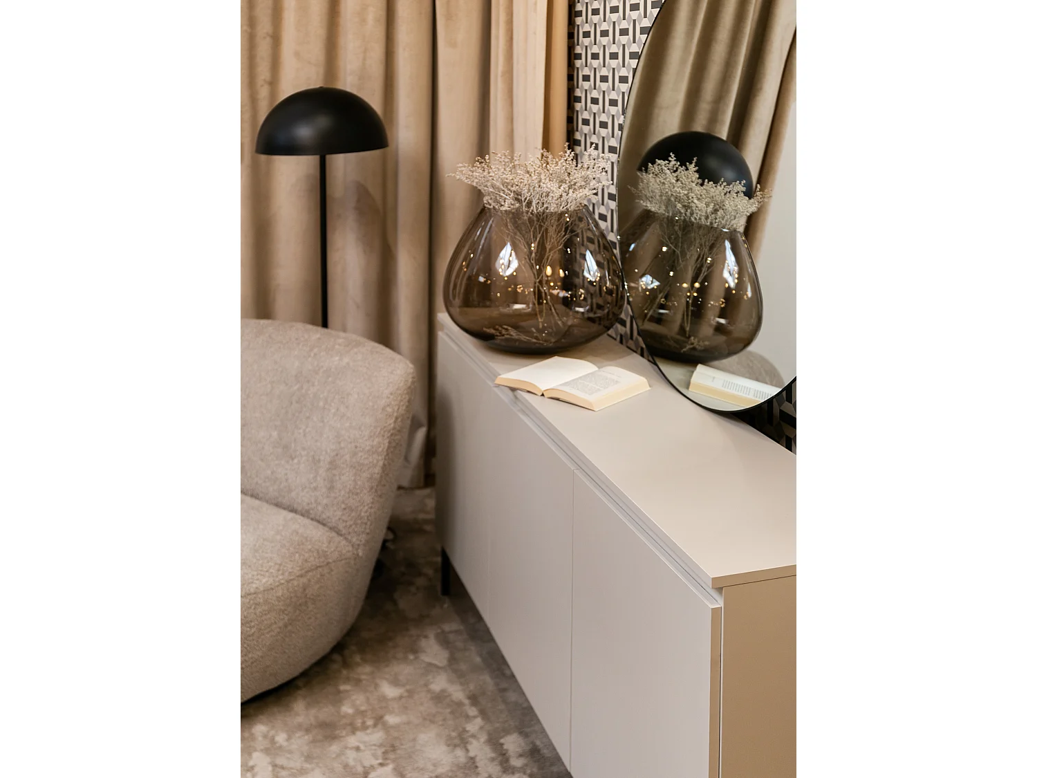 Dreitürige Kommode - 150 cm - Taupe (Grau-Beige) - Bemmi